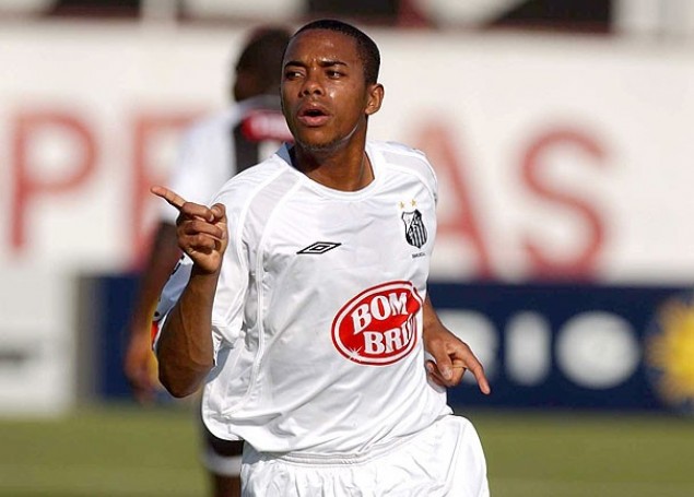 Robinho viraliza ao falar que vai dar